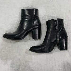 Steve Madden Black Bootie